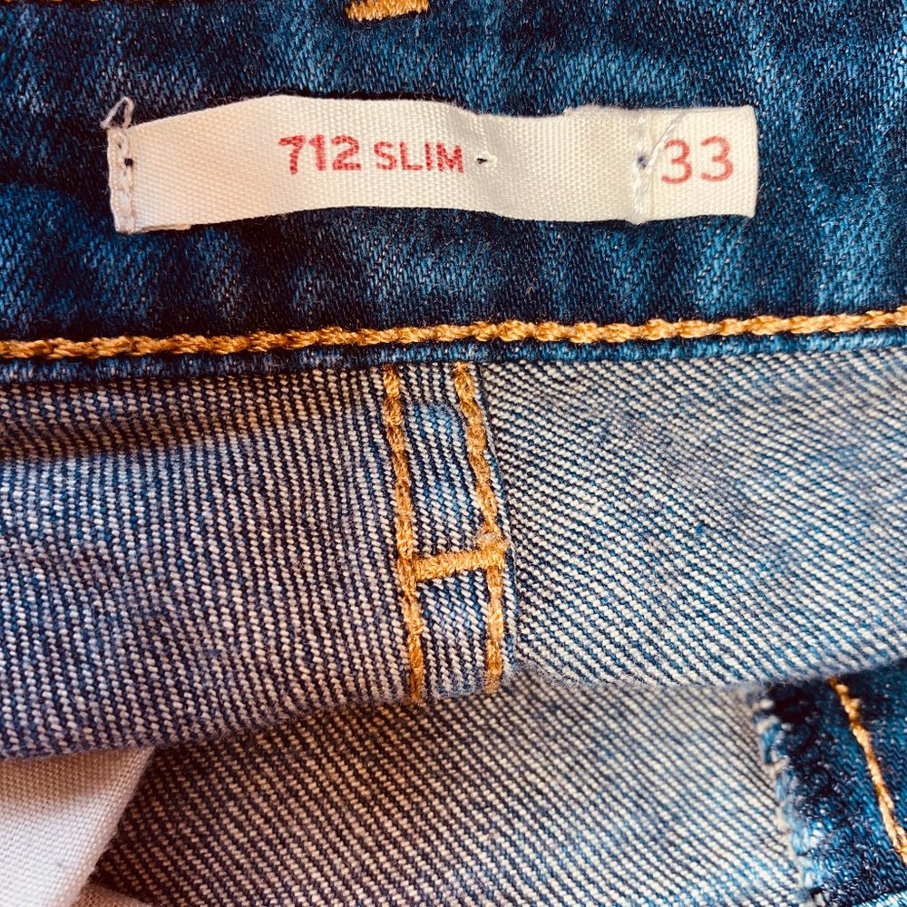 Levi's 712 Slim Medium Wash Denim Jeans Womens Size 33 actual W36xL31 - Picture 3 of 5